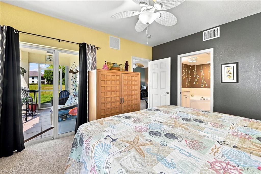 Image 15 of property listing at 406 SW 3rd ST 102, Cape Coral, FL 33991