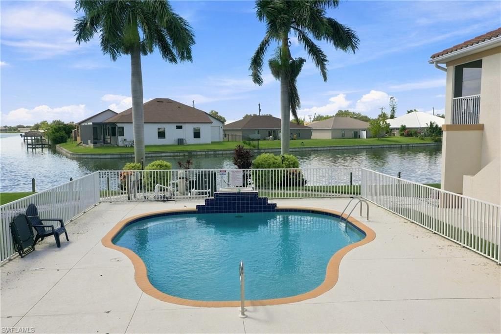 Image 22 of property listing at 406 SW 3rd ST 102, Cape Coral, FL 33991