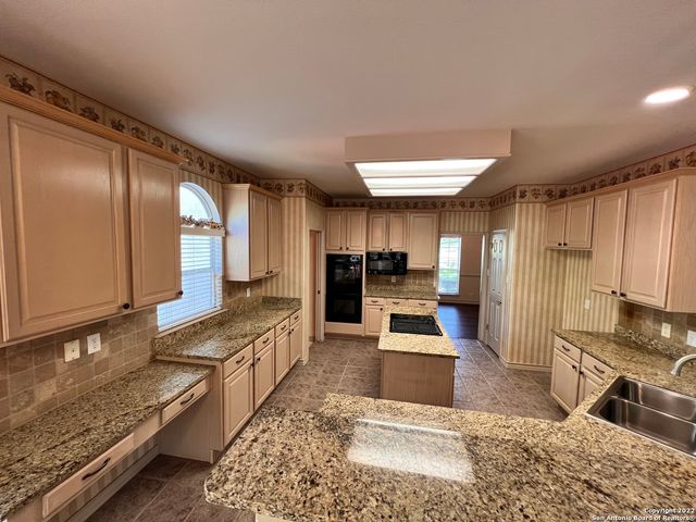 18123 BROOKWOOD FRST, San Antonio, TX 78258