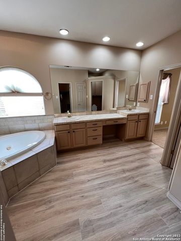 18123 BROOKWOOD FRST, San Antonio, TX 78258