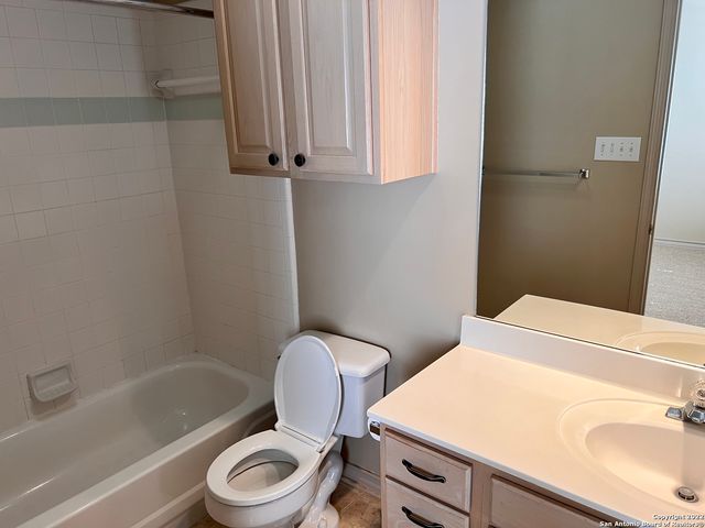 18123 BROOKWOOD FRST, San Antonio, TX 78258