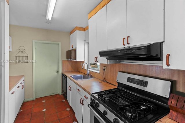12465 SW 33rd Street, Miami, FL 33175
