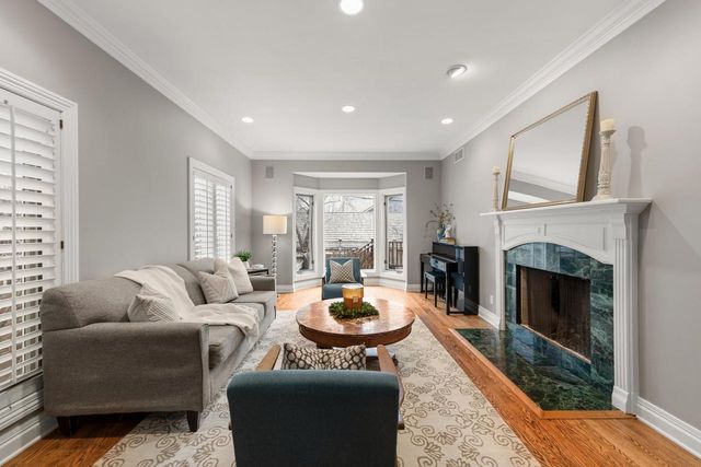 637 E Carlisle AVENUE, Whitefish Bay, WI 53217