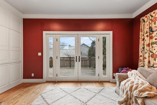 637 E Carlisle AVENUE, Whitefish Bay, WI 53217