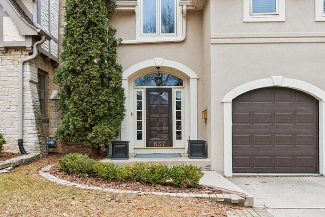637 E Carlisle AVENUE, Whitefish Bay, WI 53217