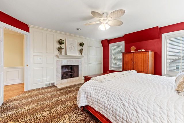 637 E Carlisle AVENUE, Whitefish Bay, WI 53217