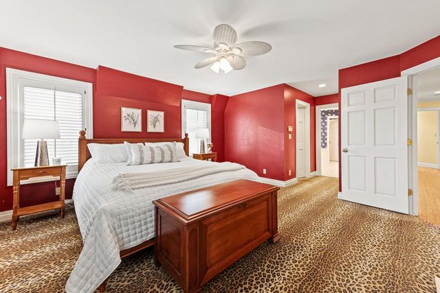 637 E Carlisle AVENUE, Whitefish Bay, WI 53217