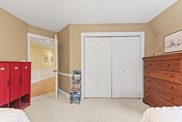 637 E Carlisle AVENUE, Whitefish Bay, WI 53217