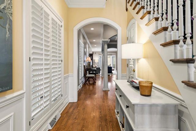 637 E Carlisle AVENUE, Whitefish Bay, WI 53217