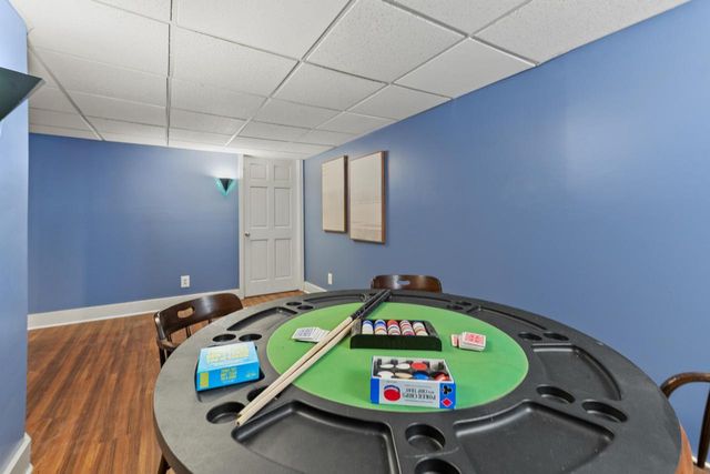 637 E Carlisle AVENUE, Whitefish Bay, WI 53217