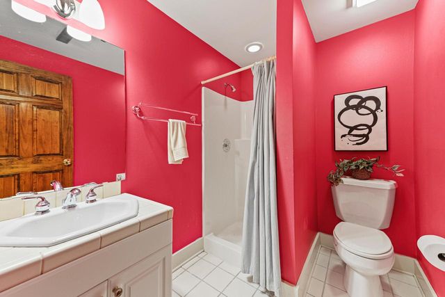 637 E Carlisle AVENUE, Whitefish Bay, WI 53217