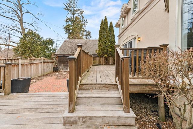 637 E Carlisle AVENUE, Whitefish Bay, WI 53217