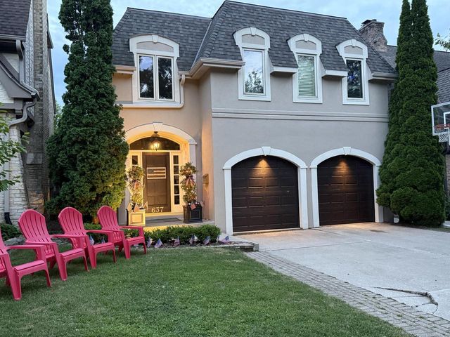 637 E Carlisle AVENUE, Whitefish Bay, WI 53217