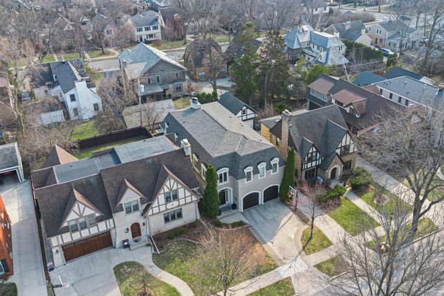 637 E Carlisle AVENUE, Whitefish Bay, WI 53217