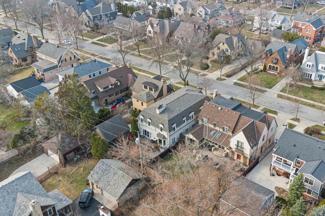 637 E Carlisle AVENUE, Whitefish Bay, WI 53217