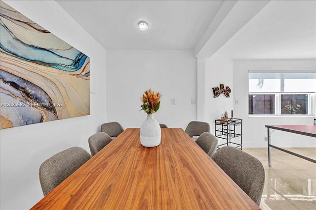 813 NE 17th Street, Fort Lauderdale, FL 33305