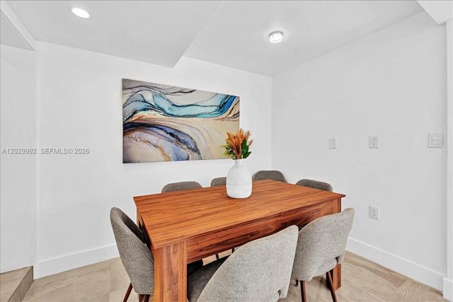 813 NE 17th Street, Fort Lauderdale, FL 33305