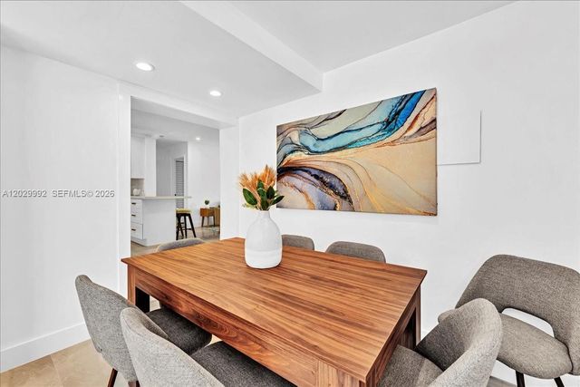 813 NE 17th Street, Fort Lauderdale, FL 33305