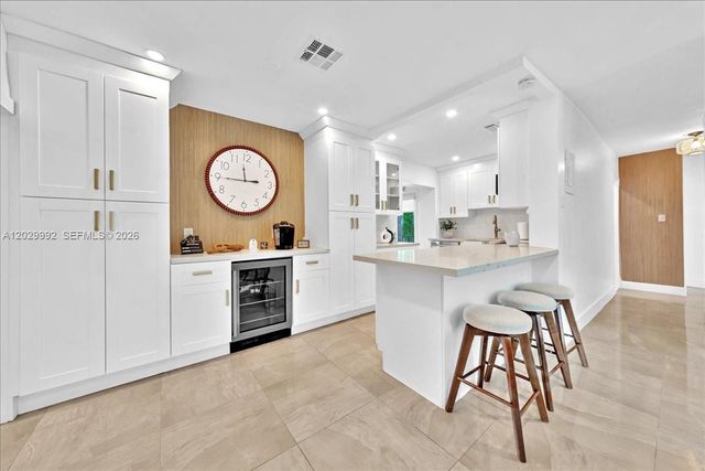 813 NE 17th Street, Fort Lauderdale, FL 33305