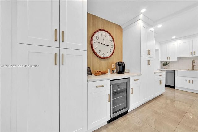 813 NE 17th Street, Fort Lauderdale, FL 33305