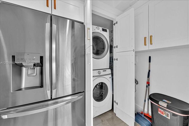 813 NE 17th Street, Fort Lauderdale, FL 33305