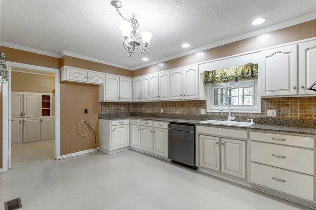 3801 Woodcrest Circle NW, Cleveland, TN 37312