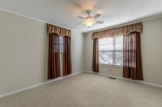 3801 Woodcrest Circle NW, Cleveland, TN 37312