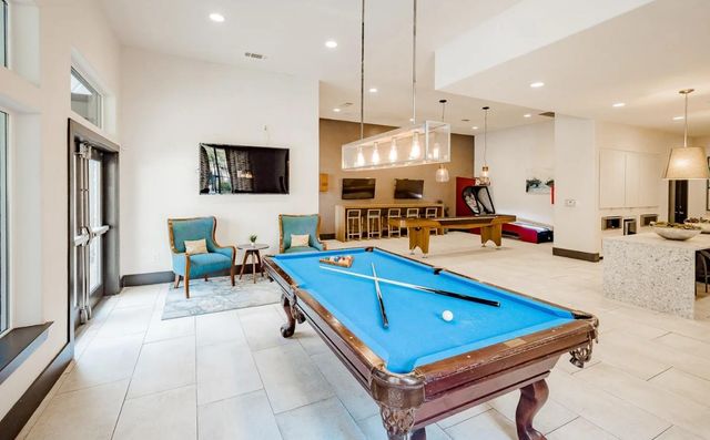 10505 S I-35 Frontage RD 827, Austin, TX 78747