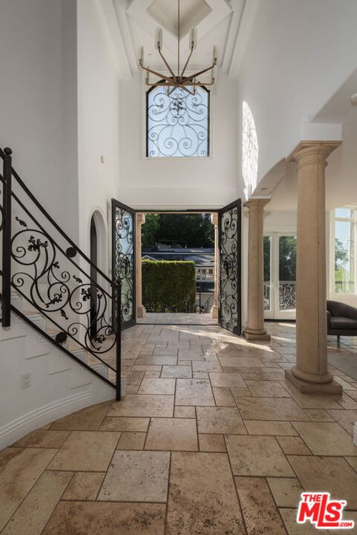 3932 Blue Canyon Drive, Studio City, CA 91604 — photo 5