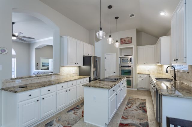 6305 Courtland Drive, Plano, TX 75093