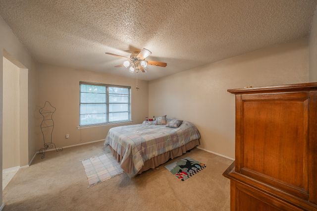 500 Emerson Drive, Euless, TX 76039
