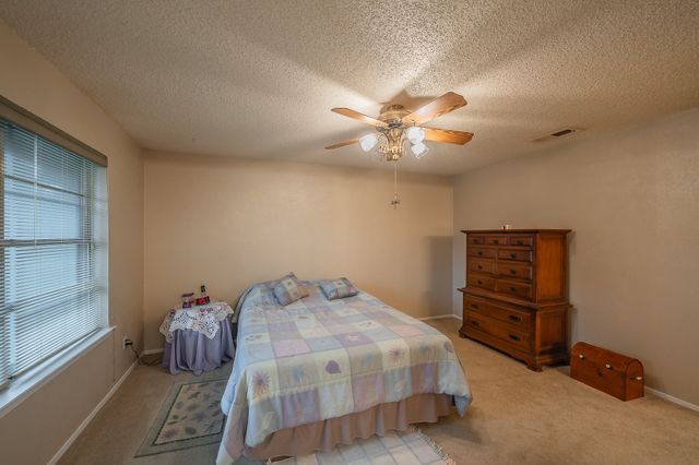 500 Emerson Drive, Euless, TX 76039