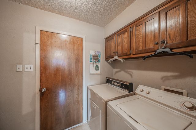 500 Emerson Drive, Euless, TX 76039