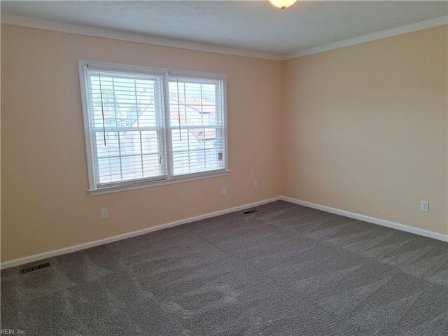 38 Parkway DR, Hampton, VA 23669