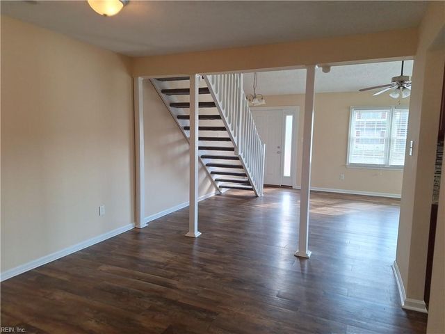 38 Parkway DR, Hampton, VA 23669