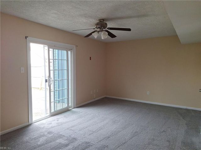 38 Parkway DR, Hampton, VA 23669