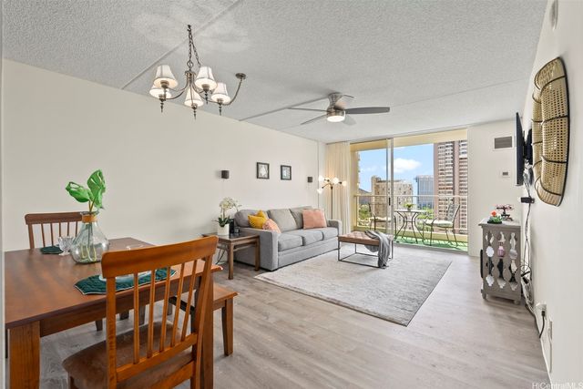 400 Hobron Lane 2211, Honolulu, HI 96815