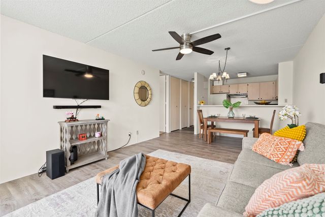 400 Hobron Lane 2211, Honolulu, HI 96815