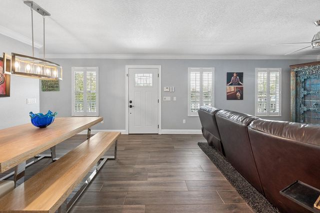 8213 RIVERVIEW ROAD, Fanning Springs, FL 32693