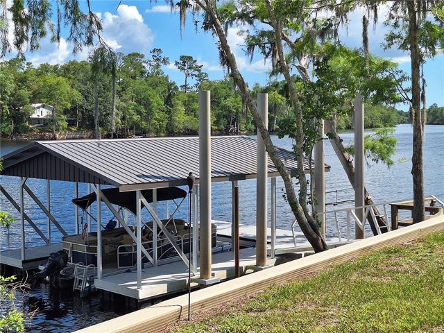 8213 RIVERVIEW ROAD, Fanning Springs, FL 32693