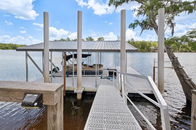 8213 RIVERVIEW ROAD, Fanning Springs, FL 32693