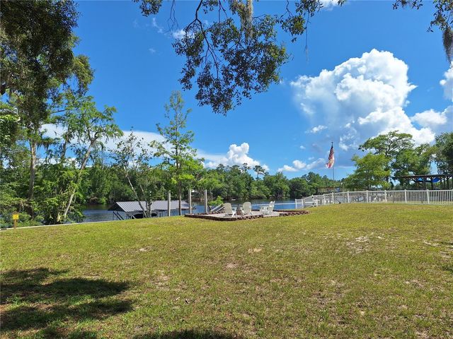 8213 RIVERVIEW ROAD, Fanning Springs, FL 32693