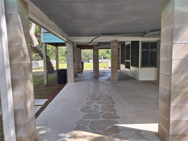 8213 RIVERVIEW ROAD, Fanning Springs, FL 32693