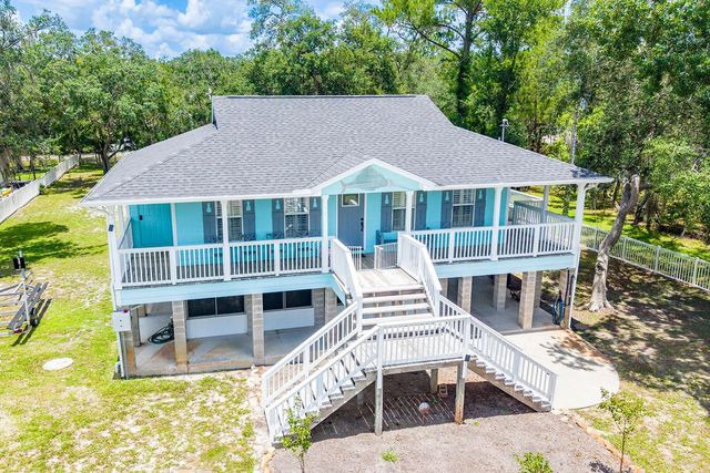 8213 RIVERVIEW ROAD, Fanning Springs, FL 32693