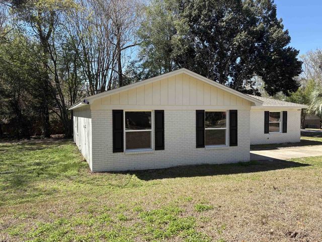 4198 MIRAFLORES Lane, Tallahassee, FL 32303