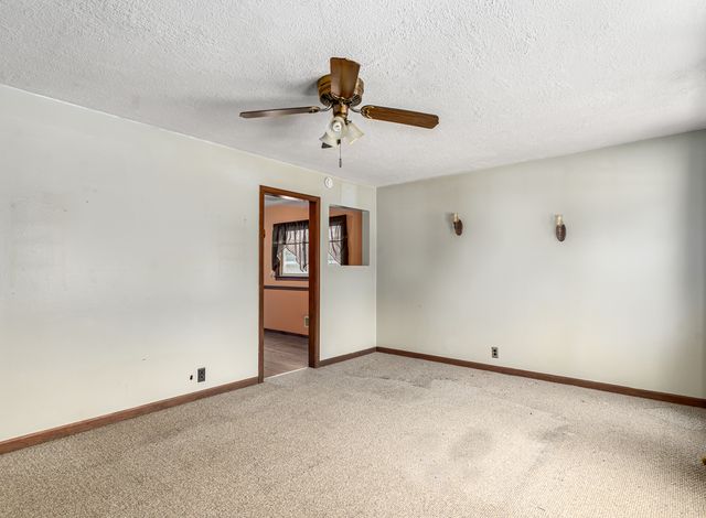 8736 S 51st Avenue, Oak Lawn, IL 60453