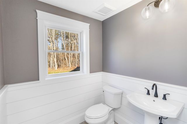 17 Little River Road Unit 5, Exeter, NH 03833