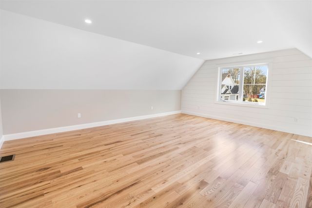 17 Little River Road Unit 5, Exeter, NH 03833