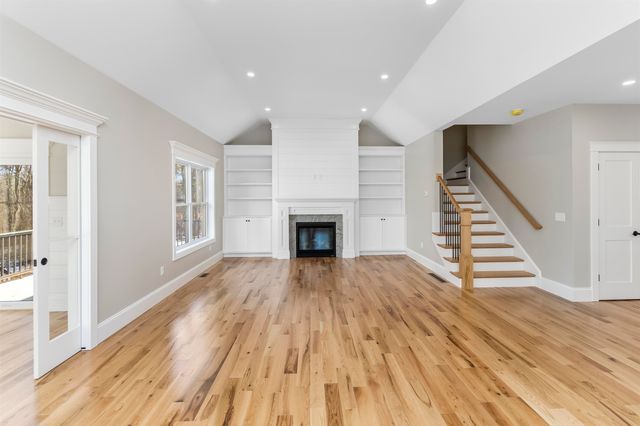 17 Little River Road Unit 5, Exeter, NH 03833