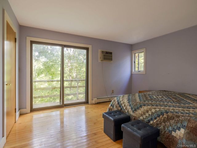 9 Watch Hill Road, New Paltz, NY 12561